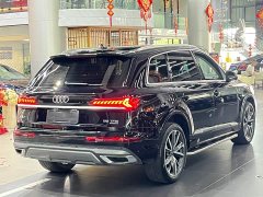 Audi Q7 55 TFSI quattro S line Sport - ფოტო 7