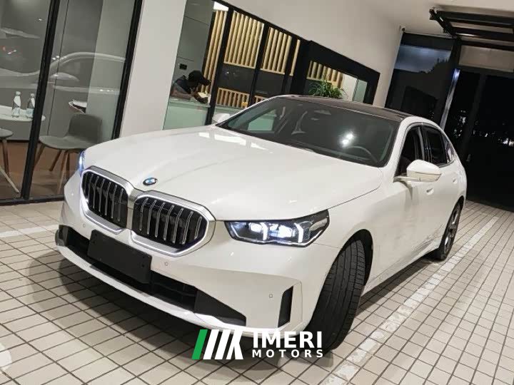 BMW 5 Series 530Li Premier Luxury Package
