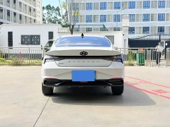 Hyundai Elantra 1.5L CVT Luxury - ფოტო 4