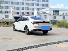 Hyundai Elantra 1.5L CVT Luxury - ფოტო 5