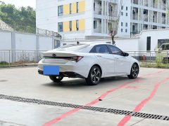 Hyundai Elantra 1.5L CVT Luxury - ფოტო 6