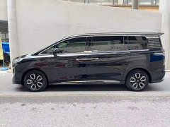 FAW Red Flag HQ9 2.0T Smart Connected Premium Edition - ფოტო 3