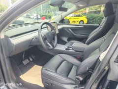Tesla Model Y Rear-Wheel Drive - ფოტო 4