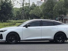 Changan UNI-V 2022 1.5T Deluxe - ფოტო 4