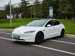 Tesla Model 3 2025 Rear-Wheel Drive - ფოტო 1