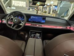 BMW 7 Series 735Li Luxury Package - ფოტო 6