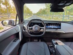 BMW iX xDrive40 - ფოტო 13