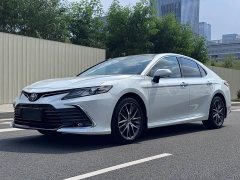Toyota Camry 2.5G Luxury - ფოტო 1
