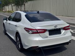 Toyota Camry 2.5G Luxury - ფოტო 10