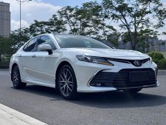 Toyota Camry 2.5G Luxury - ფოტო 3
