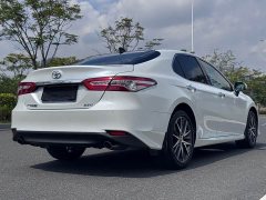 Toyota Camry 2.5G Luxury - ფოტო 8