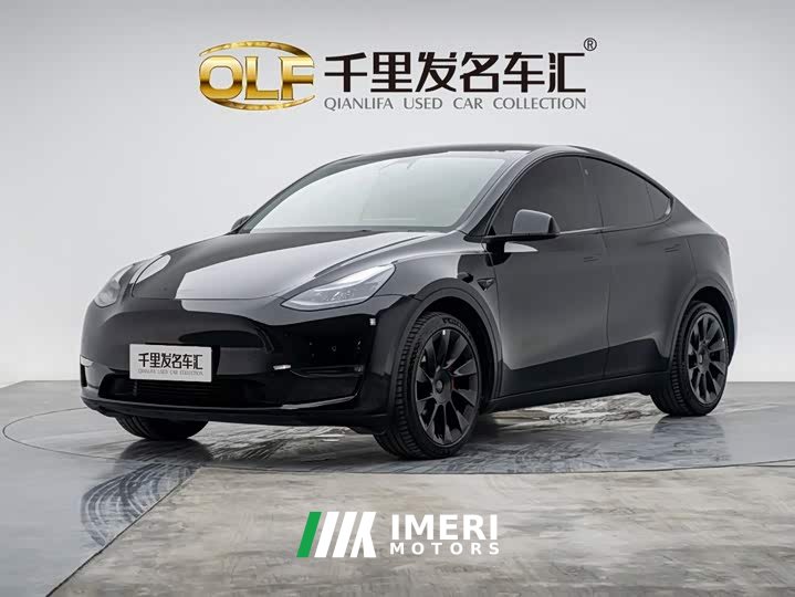Tesla Model Y Long Range All-Wheel Drive