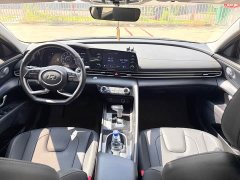 Hyundai Elantra 1.5L CVT GLX Elite - ფოტო 11