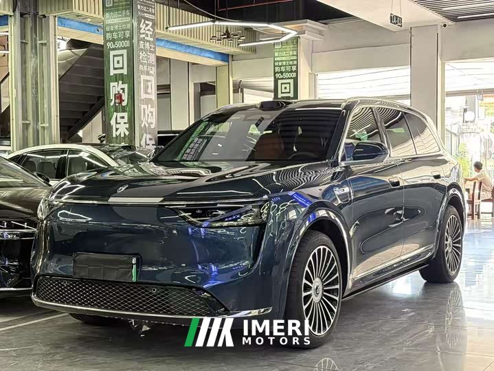 AITO M8 Pure Electric Ultra Six-Seat AWD with 192-Channel LiDAR