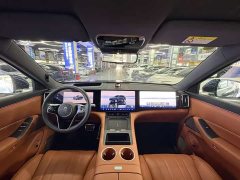 AITO M8 Pure Electric Ultra Six-Seat AWD with 192-Channel LiDAR - ფოტო 11
