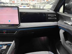 Volkswagen Tiguan L PRO 380TSI AWD R-Line Smart Leading Edition - ფოტო 15