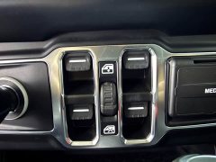 Jeep Wrangler 2.0T Highland Four-Door Edition - ფოტო 19