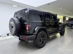 Jeep Wrangler 2.0T Highland Four-Door Edition - ფოტო 3