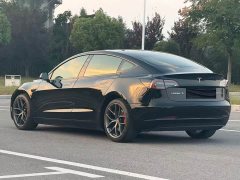 Tesla Model 3 Performance All-Wheel Drive - ფოტო 4