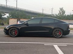Tesla Model 3 Performance All-Wheel Drive - ფოტო 7