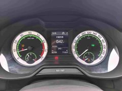 Skoda Octavia 1.5L Automatic Comfort Edition - ფოტო 12