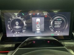 Lynk & Co 09 EM-P 2021 2.0T PHEV Halo Seven-Seater - ფოტო 20