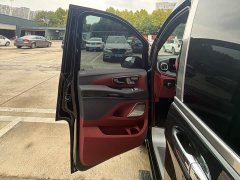 Mercedes-Benz Vito 2024 2.0T Business Edition 7-Seater - ფოტო 8