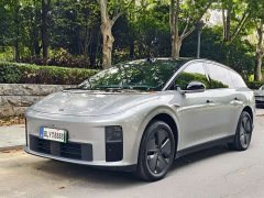 Li Auto i6 2025 Two-Wheel Drive Standard - ფოტო 1