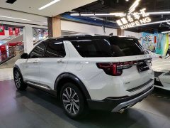 Ford Explorer EcoBoost 285 AWD Titanium 6-Seater - ფოტო 3