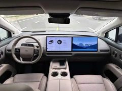 Li Auto i8 Standard Edition - ფოტო 7