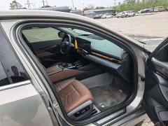 BMW i5 eDrive 35L Luxury Edition Premium Package - ფოტო 6