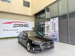 Audi A8 A8L 50 TFSI quattro Comfort Heritage Edition - ფოტო 2