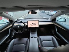 Tesla Model 3 Performance All-Wheel Drive - ფოტო 11