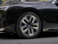BMW 7 Series 740Li Premier Luxury Package - ფოტო 4