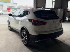 Nissan Qashqai 2.0L CVT XV Premium Luxury - ფოტო 16