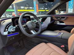 Mercedes-Benz E-Class E 300 L Luxury Sport - ფოტო 4