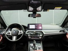 BMW 5 Series Facelift 530Li Luxury M Sport Package - ფოტო 17