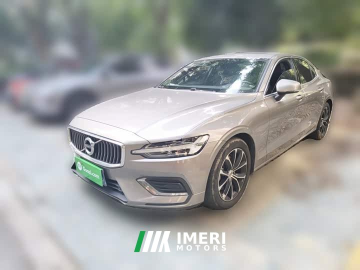 Volvo S60 2022 B4 Smart Luxury Edition - ავტომობილი ჩინეთიდან