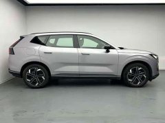 Volvo XC70 Plug-in Hybrid 2026 Two-Wheel Drive Long Range Core - ფოტო 10