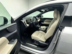 Volvo XC70 Plug-in Hybrid 2026 Two-Wheel Drive Long Range Core - ფოტო 4