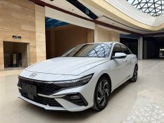 Hyundai Elantra 2023 1.5L CVT GLX Elite - ფოტო 1
