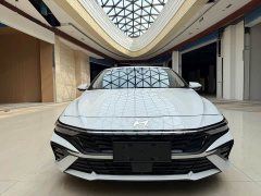 Hyundai Elantra 2023 1.5L CVT GLX Elite - ფოტო 2