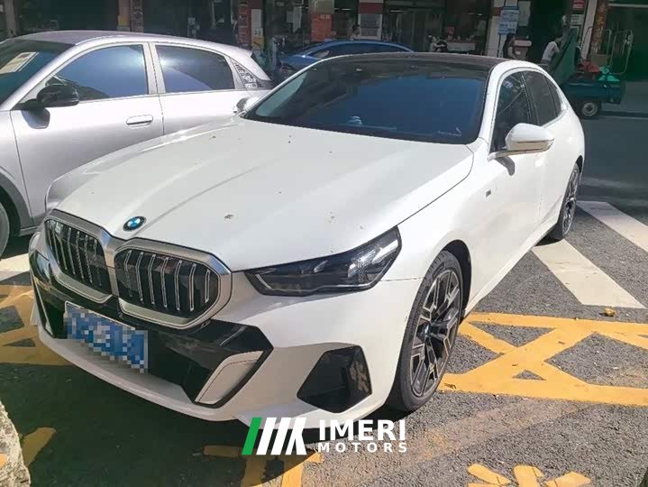 BMW 5 Series 530Li Luxury M Sport Package - ავტომობილი ჩინეთიდან