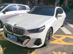 BMW 5 Series 530Li Luxury M Sport Package - ფოტო 1
