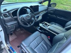 Honda Odyssey 2.0L e:HEV Luxury - ფოტო 10