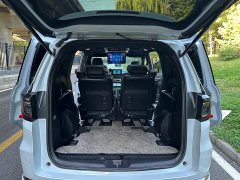 Honda Odyssey 2.0L e:HEV Luxury - ფოტო 19