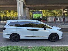 Honda Odyssey 2.0L e:HEV Luxury - ფოტო 7