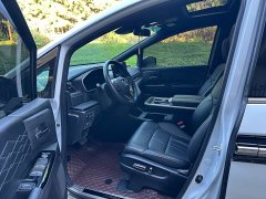 Honda Odyssey 2.0L e:HEV Luxury - ფოტო 9