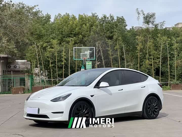 Tesla Model Y Performance All-Wheel Drive