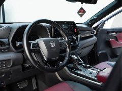 Toyota Crown Venza 2.5L HEV AWD Premier - ფოტო 12